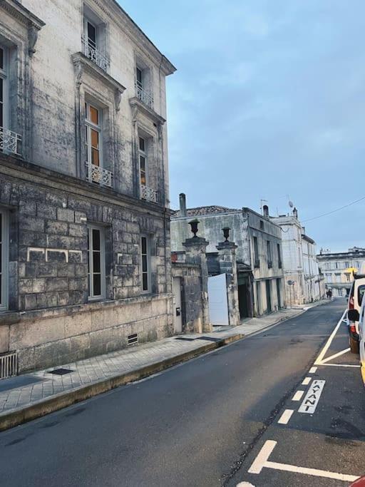 Maison + Parking Prive Au Coeur Angouleme 60M2 Exteriör bild