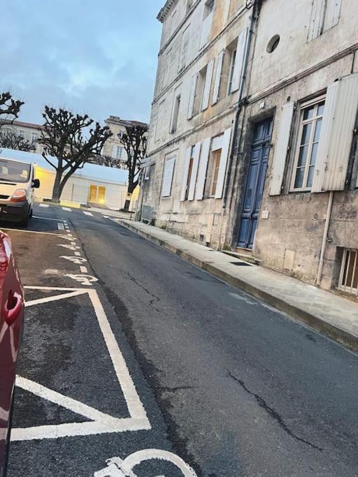 Maison + Parking Prive Au Coeur Angouleme 60M2 Exteriör bild