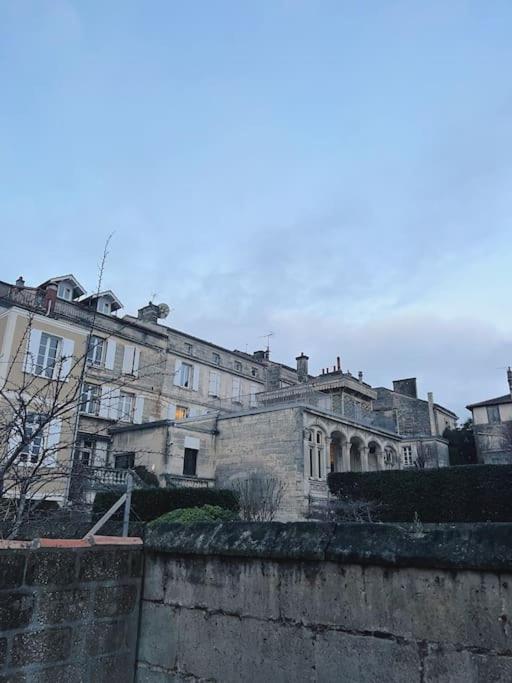 Maison + Parking Prive Au Coeur Angouleme 60M2 Exteriör bild