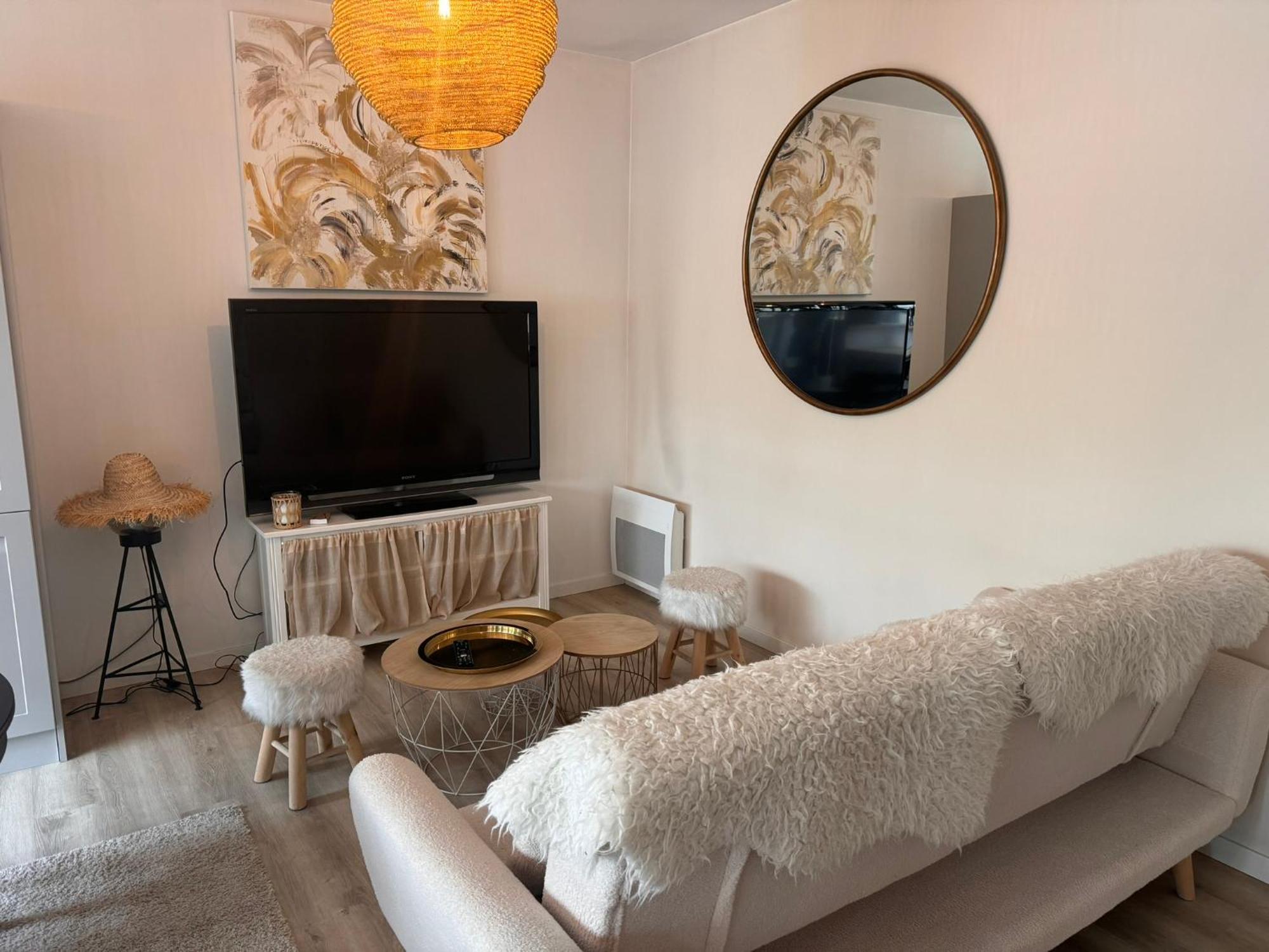 Maison + Parking Prive Au Coeur Angouleme 60M2 Exteriör bild